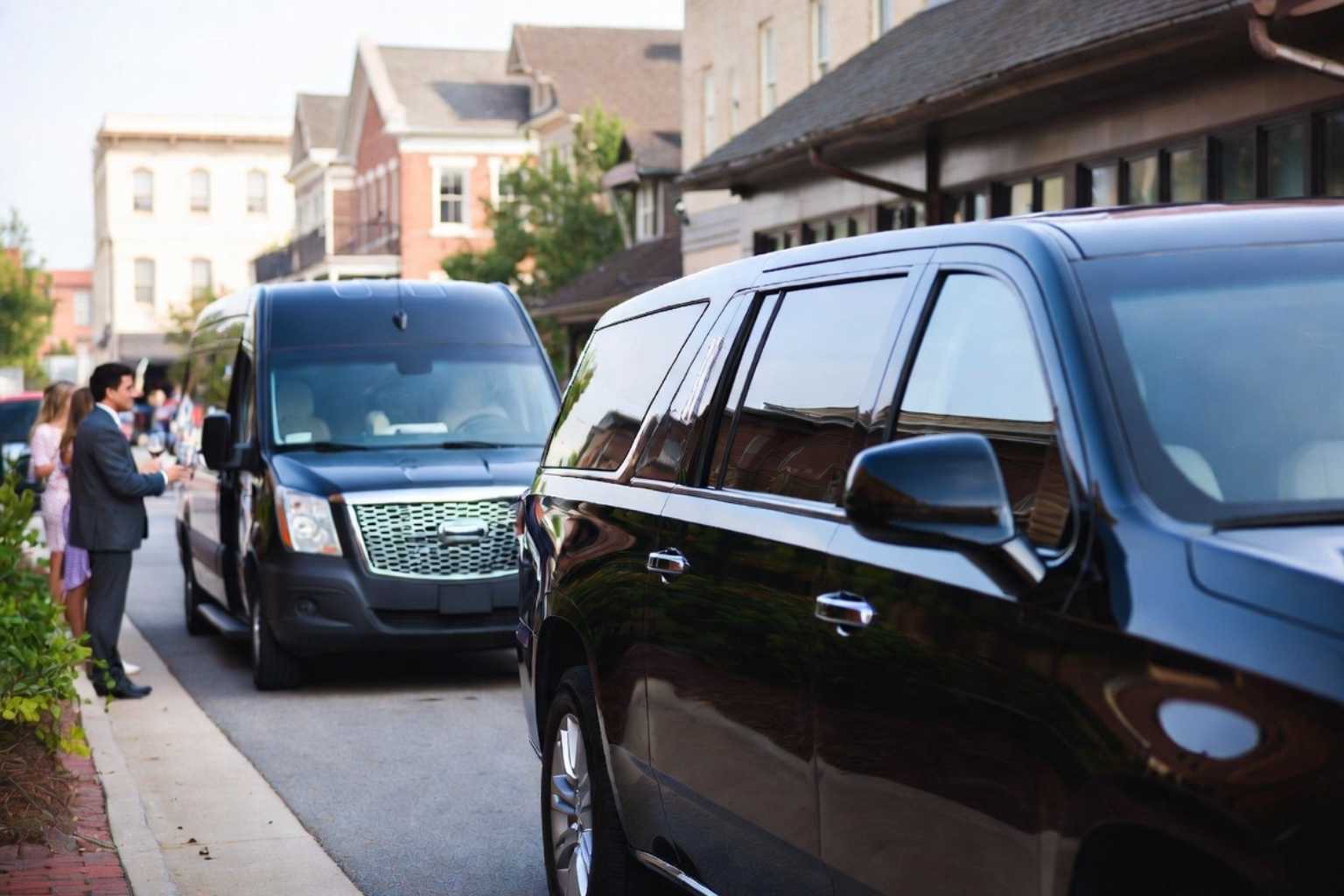 Can you handle multi-stop winery brewery city tours around Mobile Alabama?