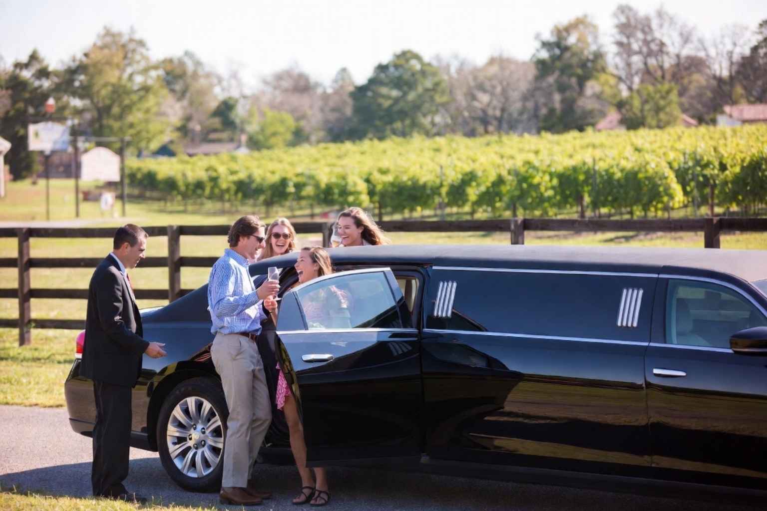 Can you handle multi-stop winery brewery city tours around Gadsden Alabama?