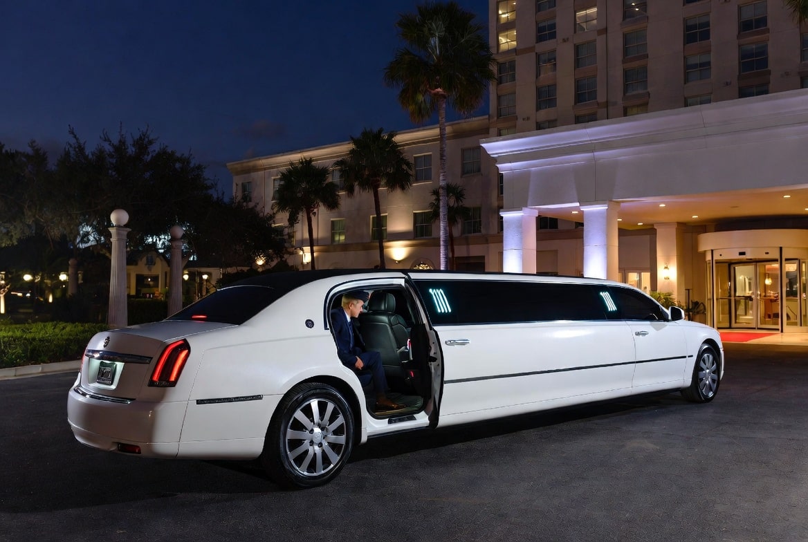 How much does white limo rental cost in Tallahassee Florida?